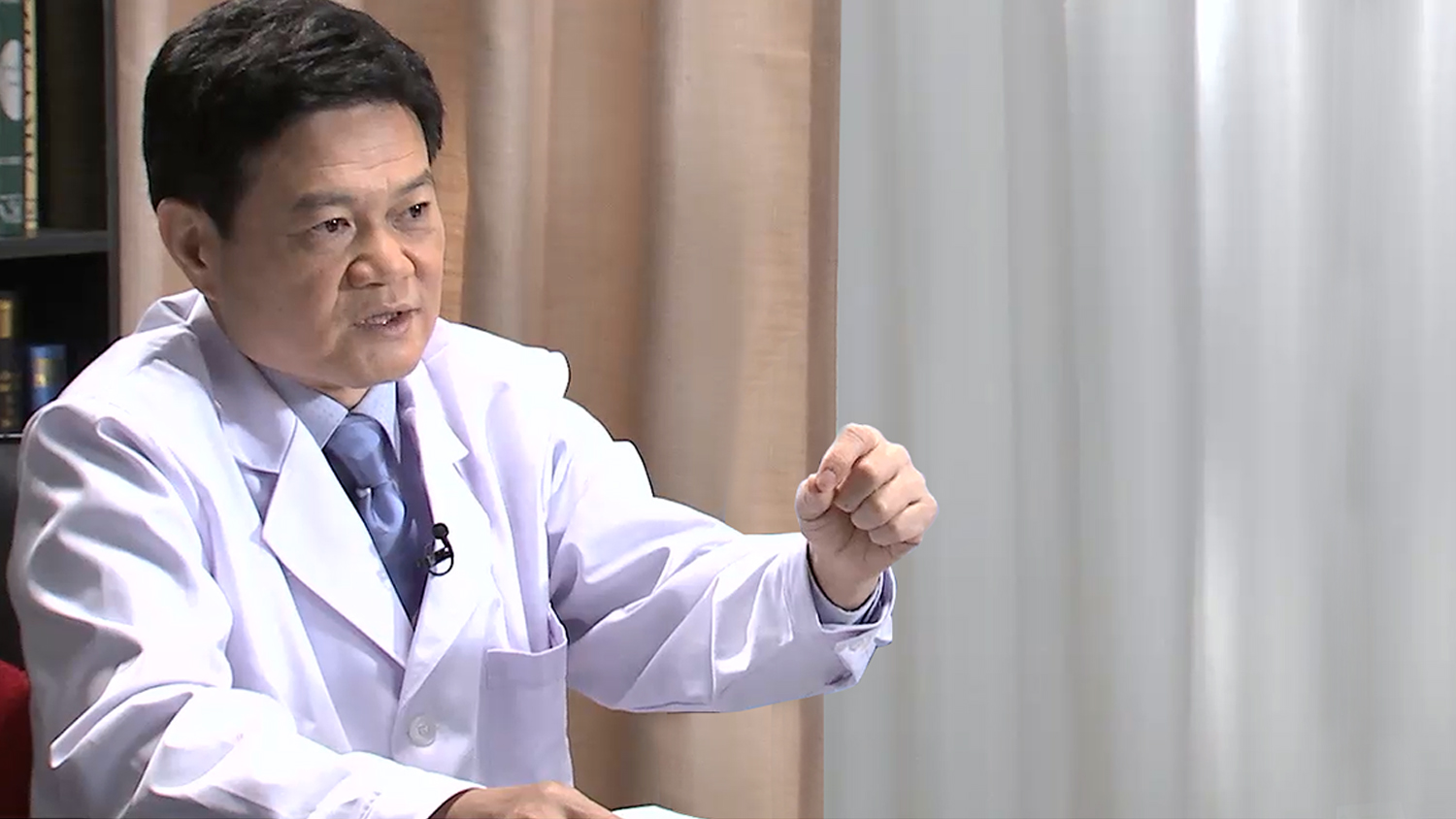 肖新华